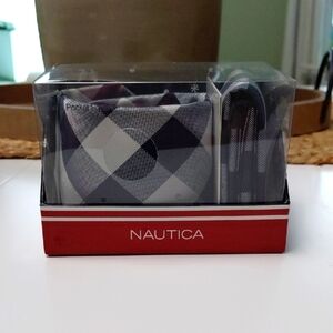 Nwt! Nautica Navy and White Checkered Tie Set